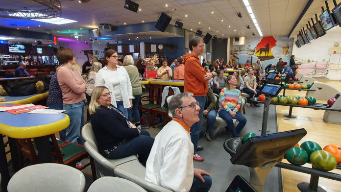 Frühstück und Bowling 2025